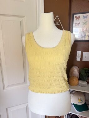 Joylab Butter Yellow Ruched Semi-Cropped Athletic Tank / Size XL